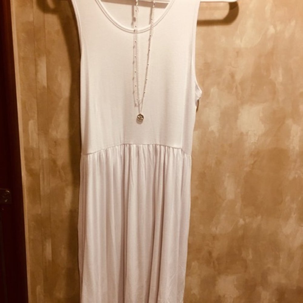 Brand new dresses, never worn, very beautiful